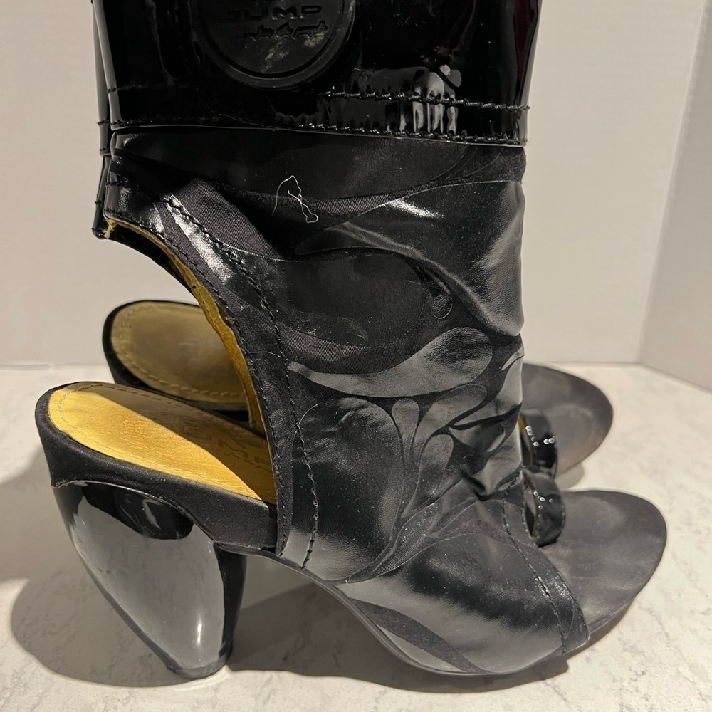 Cool summer bootie style footwear